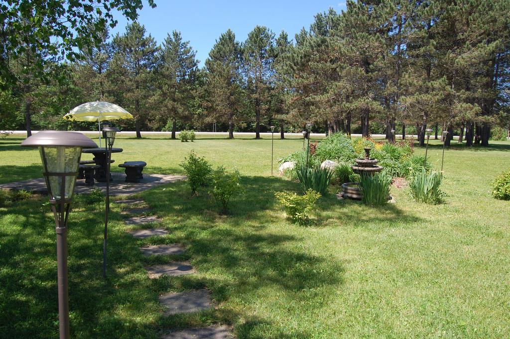 Auberge Godard Nominingue Exterior foto