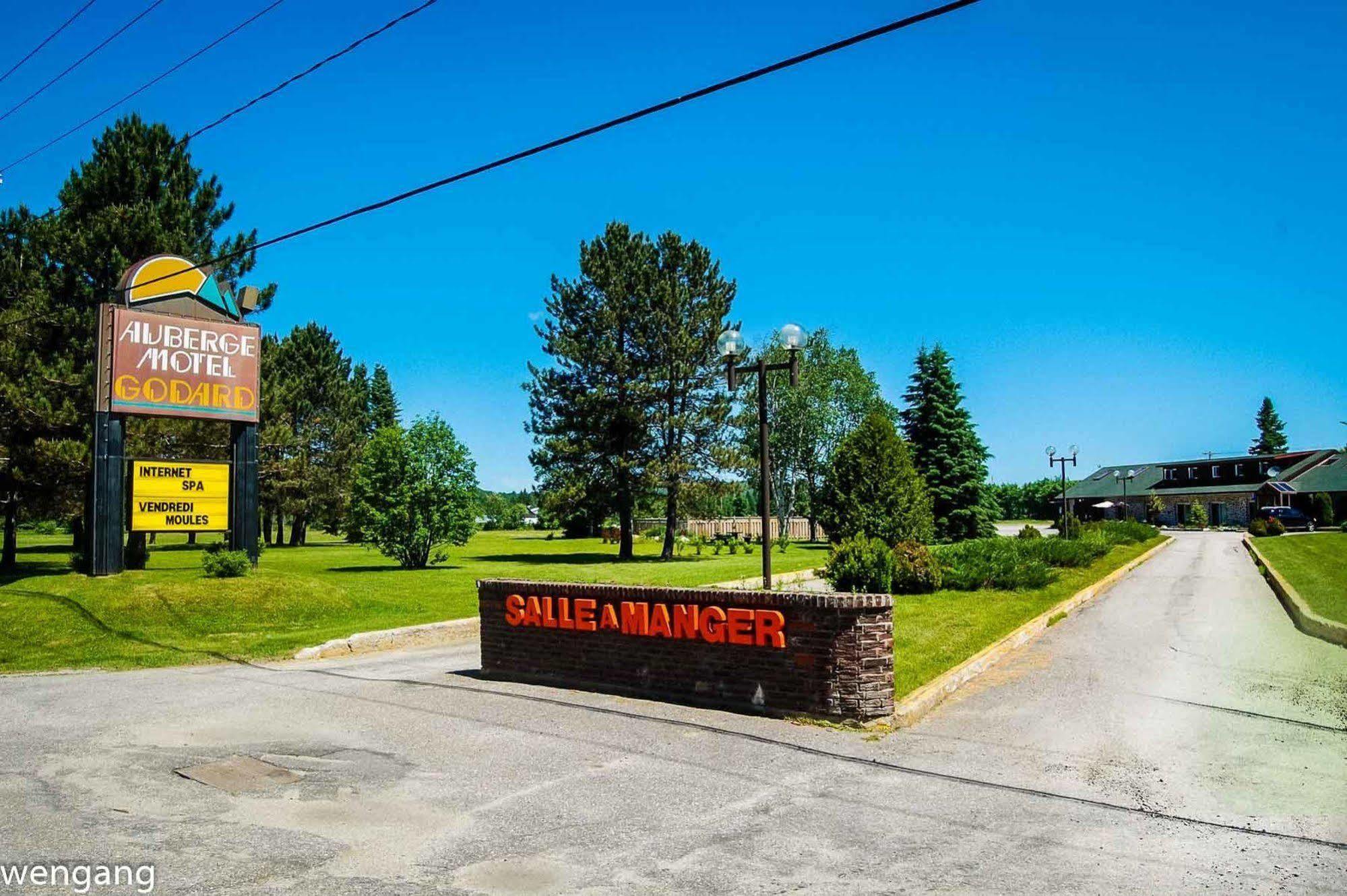 Auberge Godard Nominingue Exterior foto